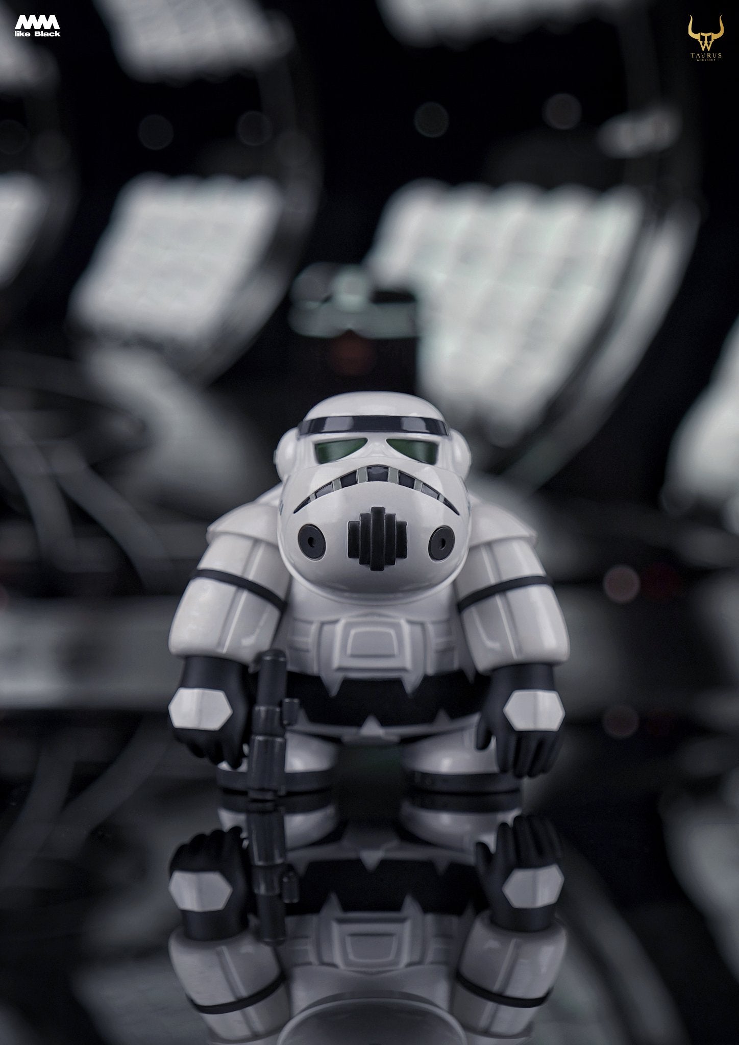 Taurus Workshop T² Series - LIKE BLACK GIANT TROOPER - KURO (Black Ver.)