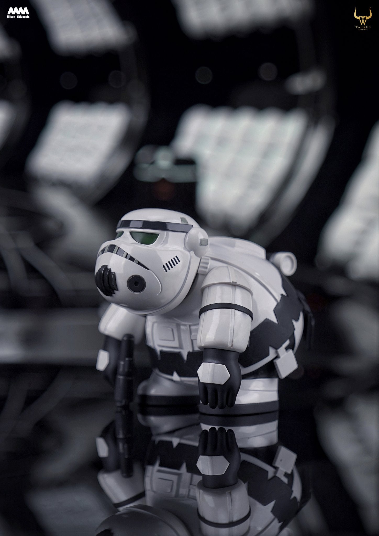 Taurus Workshop T² Series - LIKE BLACK GIANT TROOPER - KURO (Black Ver.)