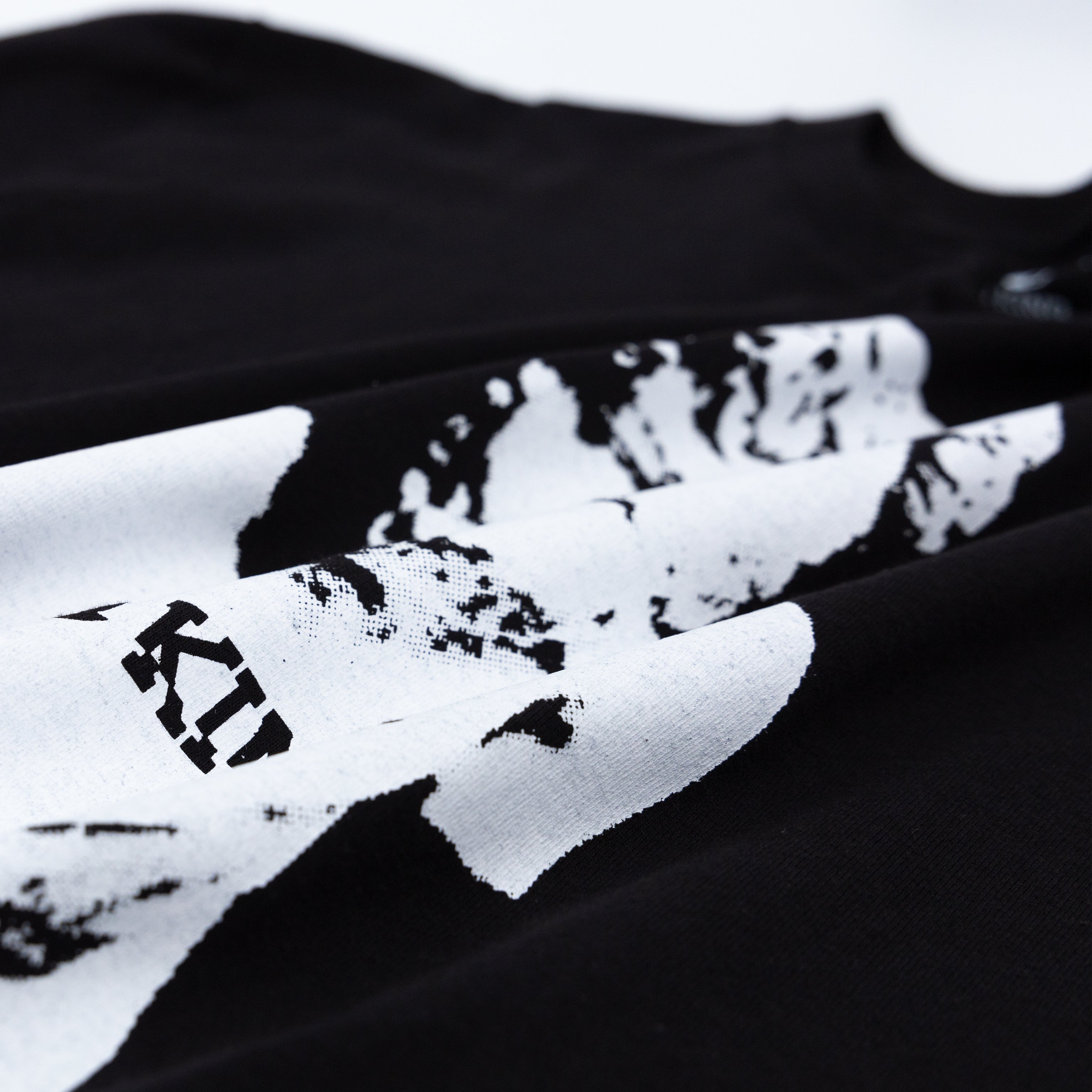 [COTTON USA] NO KIND. of TEE : Aesop's Fables - Black