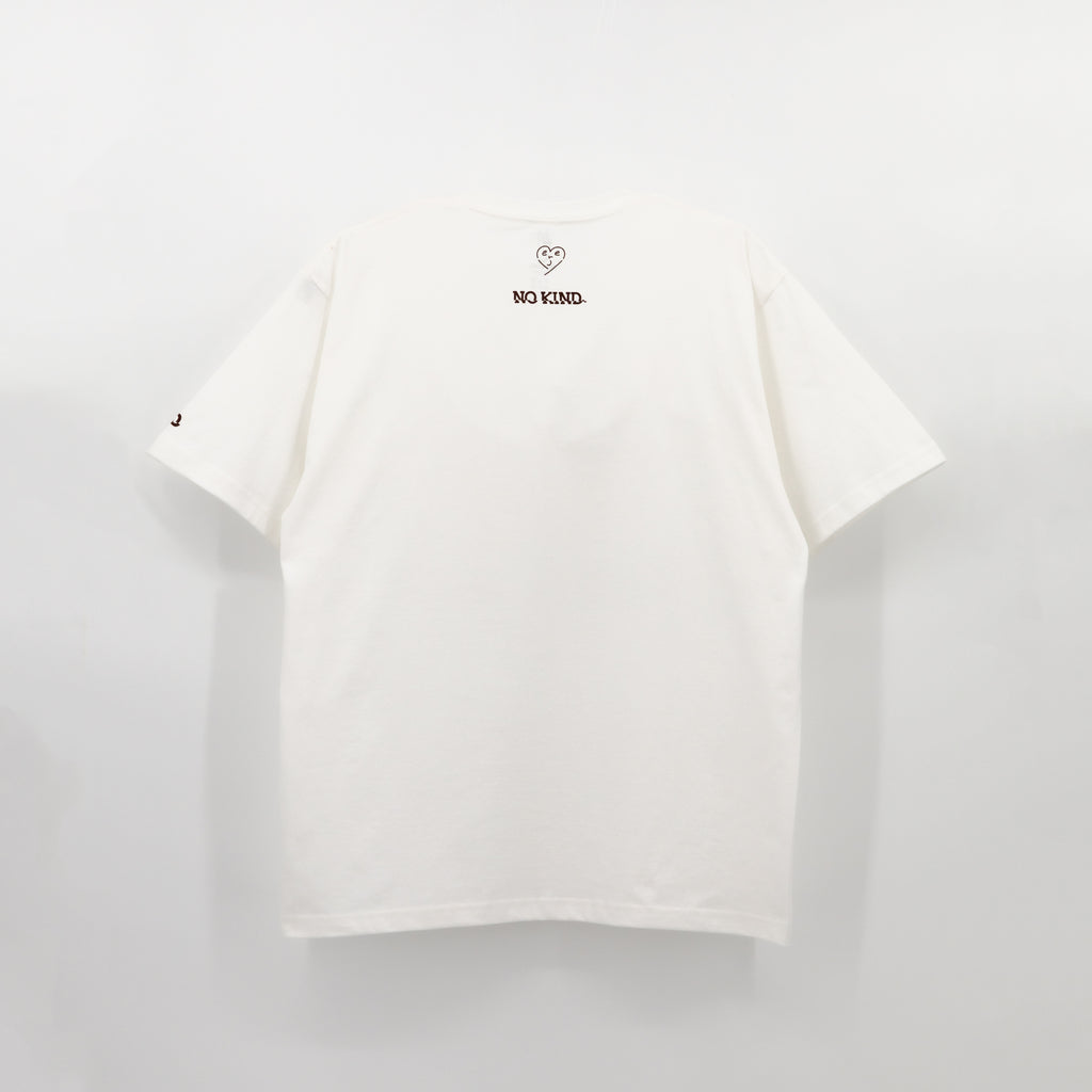 NO KIND. of TEE : b for Banana - White