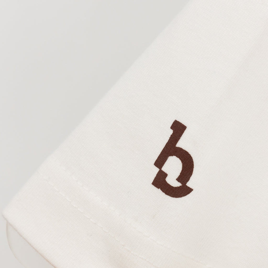 NO KIND. of TEE : b for Banana - White