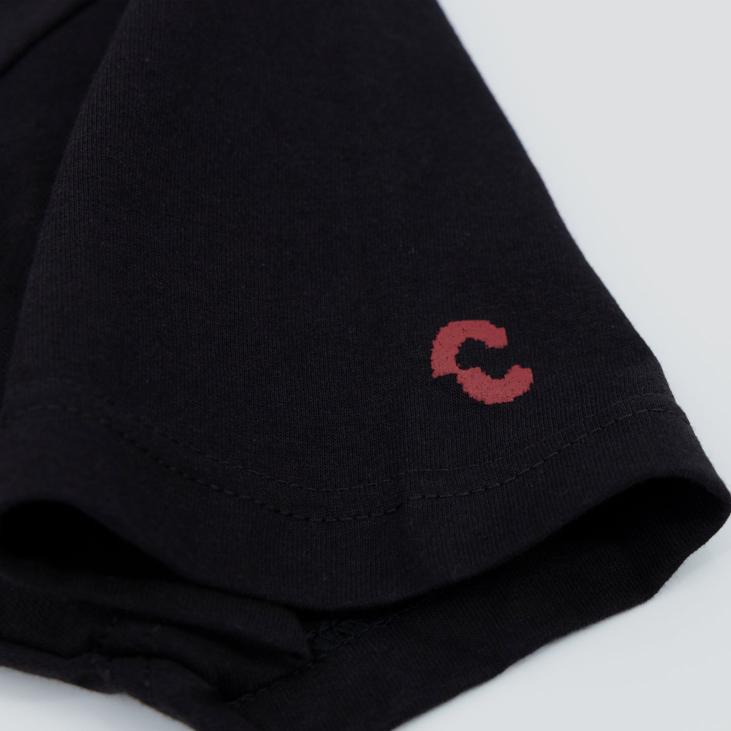 [COTTON USA] NO KIND. of TEE : c for CHERRY - Black