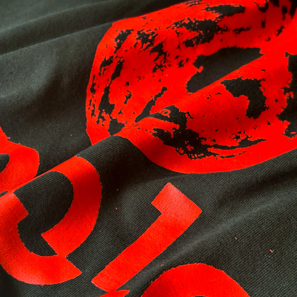 NO KIND. of TEE : alphabet - a for apple - Black